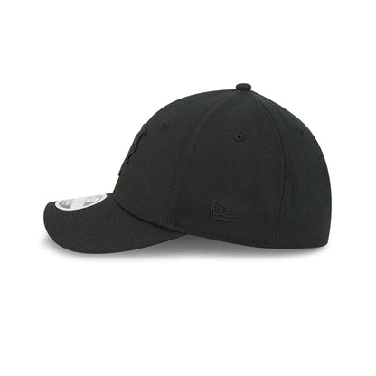 Pictured is this MLB Outline New York Mets 39THIRTY M-Crown Stretch Fit cap in black. 6