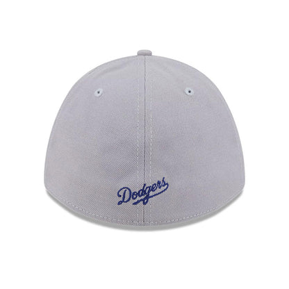 Pictured is this MLB LA Dodgers 39THIRTY M-Crown Stretch Fit cap in grey. 4