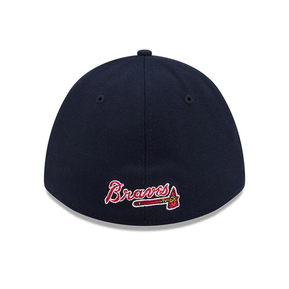 Pictured is this MLB Atlanta Braves 39THIRTY M-Crown A-Frame Stretch Fit cap in navy. 5