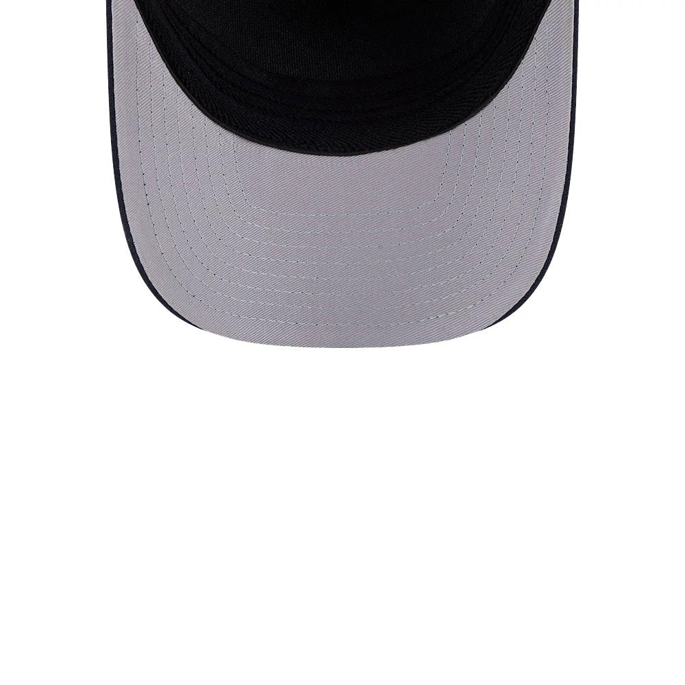 Pictured is this MLB Atlanta Braves 39THIRTY M-Crown A-Frame Stretch Fit cap in navy. 2
