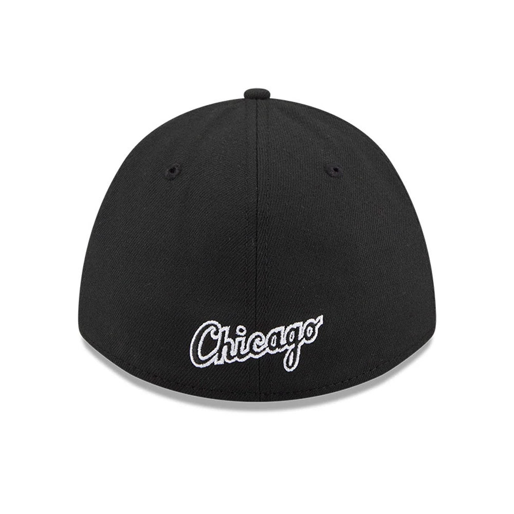 Pictured is this MLB Chicago White Sox 39THIRTY M-Crown A-Frame Stretch Fit cap in black. 5