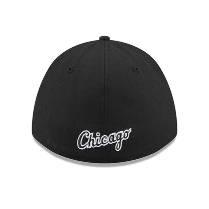 Pictured is this MLB Chicago White Sox 39THIRTY M-Crown A-Frame Stretch Fit cap in black. 5
