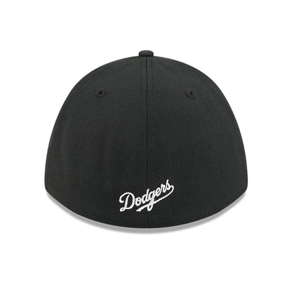 Pictured is this MLB LA Dodgers 39THIRTY M-Crown Stretch Fit cap in black. 5