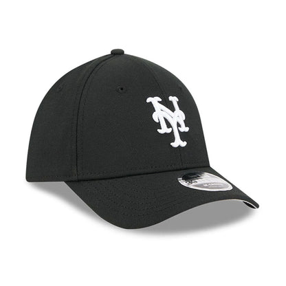 Pictured is this MLB New York Mets 39THIRTY M-Crown Stretch Fit cap in black. 4