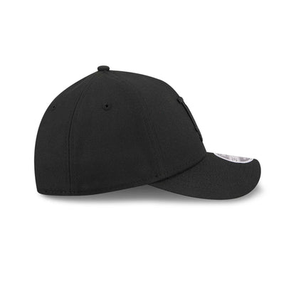 Pictured is this MLB Outline LA Dodgers 39THIRTY M-Crown A-Frame Stretch Fit cap in black. 6