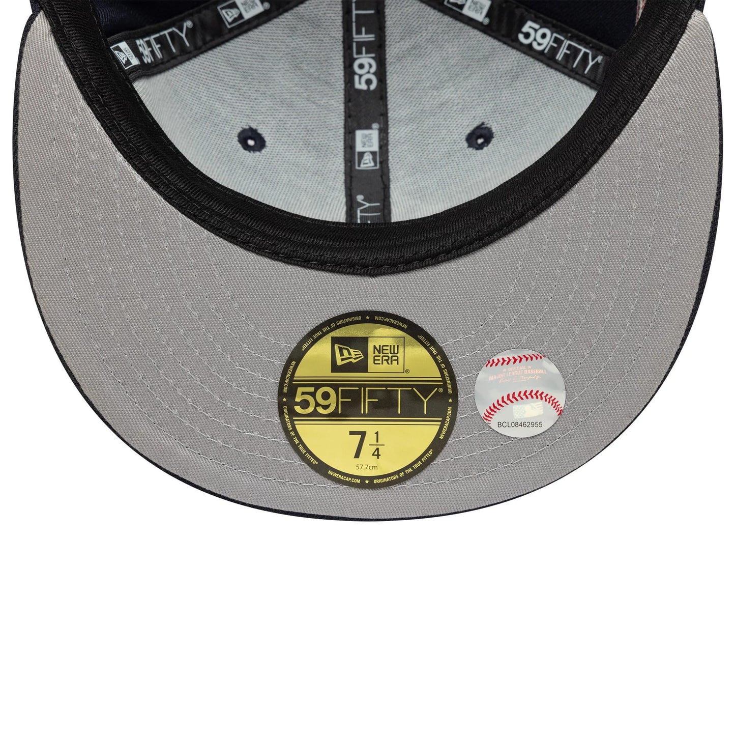 This is a New York Yankees MLB Cooperstown Floral Navy 59FIFTY Fitted Cap 2