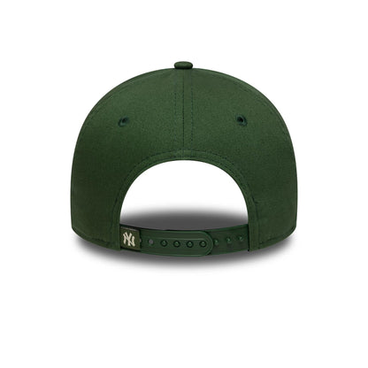 This is a New York Yankees MLB Cooperstown Floral Dark Green 9FORTY E-Frame Adjustable Cap 6