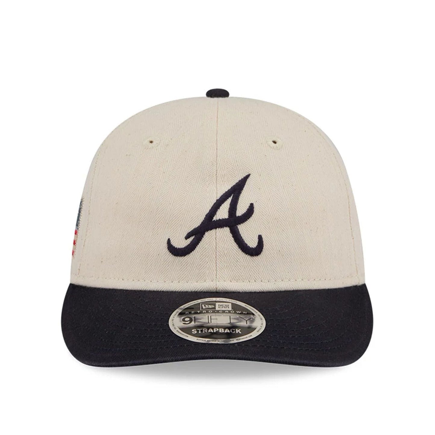 This is a Atlanta Braves MLB Americana Herringbone White Retro Crown 9FIFTY Adjustable Cap 4