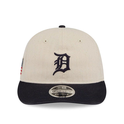 This is a Detroit Tigers MLB Americana Herringbone White Retro Crown 9FIFTY Adjustable Cap 4