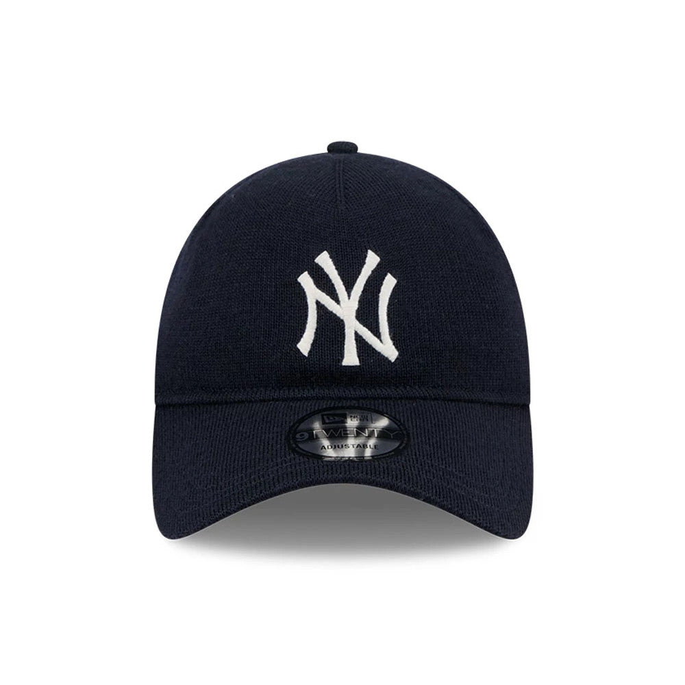 This is a New York Yankees MLB Merino Wool Navy 9TWENTY Adjustable Cap 2