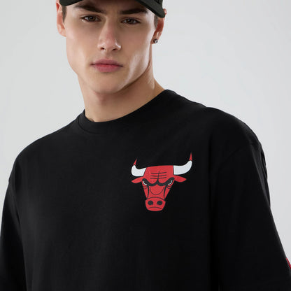 The model is wearing this NBA Logo Graphic Chicago Bulls T-Shirt in black. 4