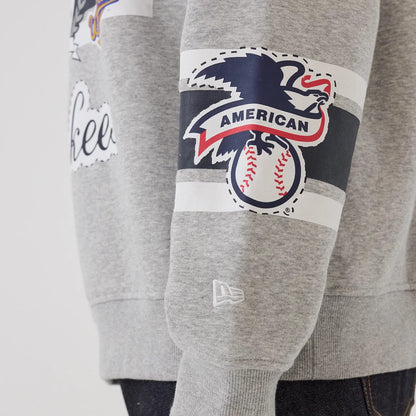 The model is wearing this MLB Sport Classic New York Yankees Crew Neck Sweater in grey. 5