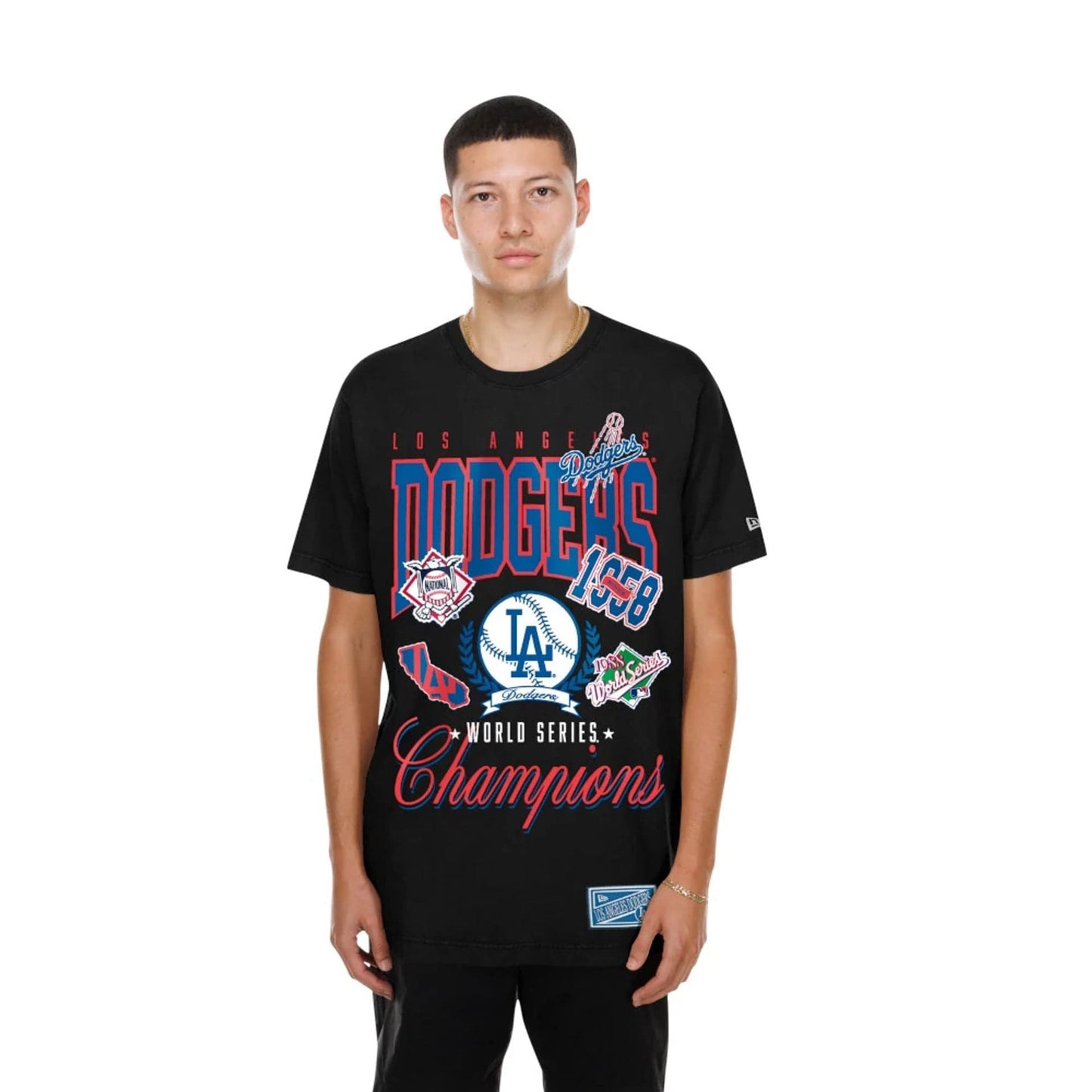 The model is wearing this MLB Sport Classic LA Dodgers T-Shirt in black. 1