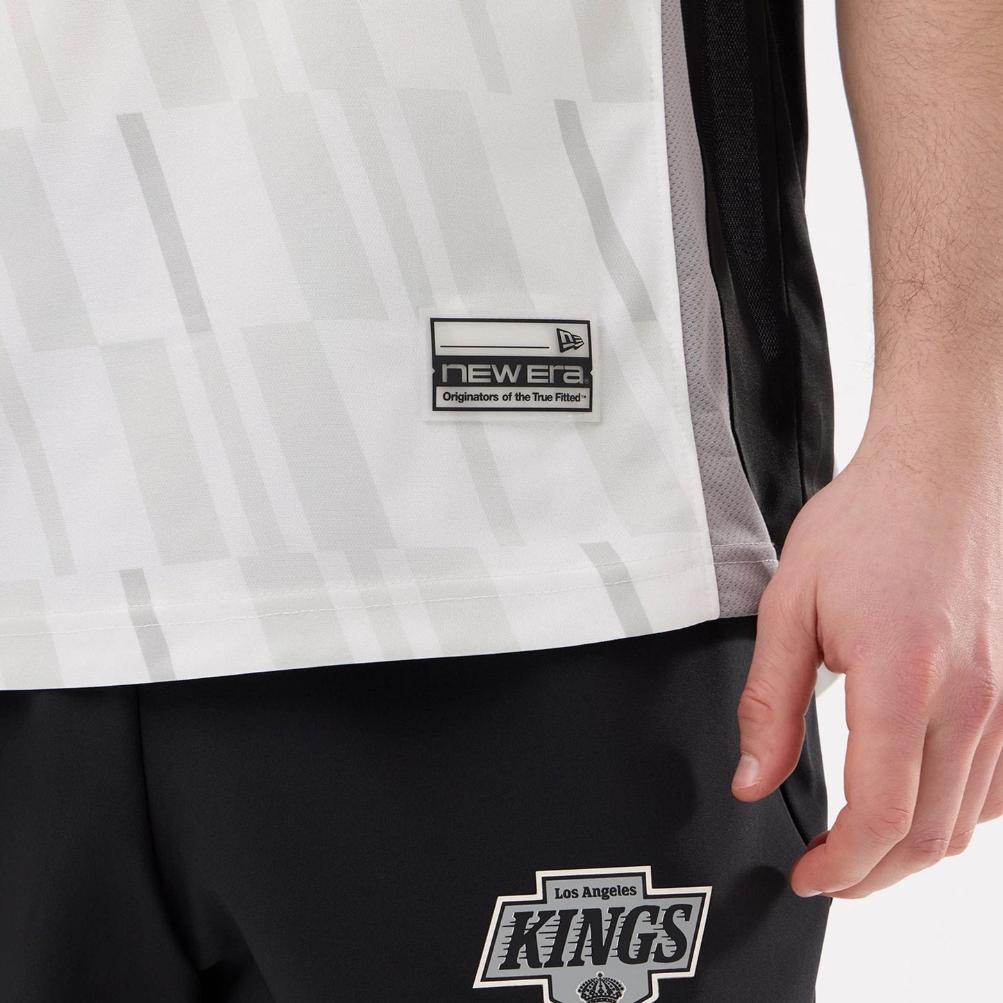 The model is wearing this NHL Match LA Kings T-Shirt in black. 6