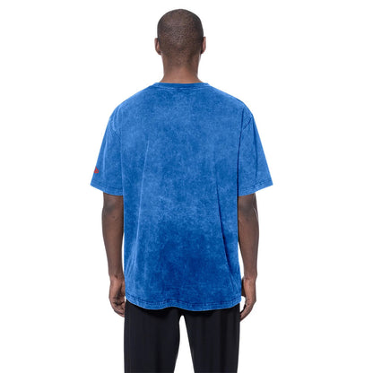 The model is wearing this NBA Oklahoma City Thunder T-Shirt in blue. 3