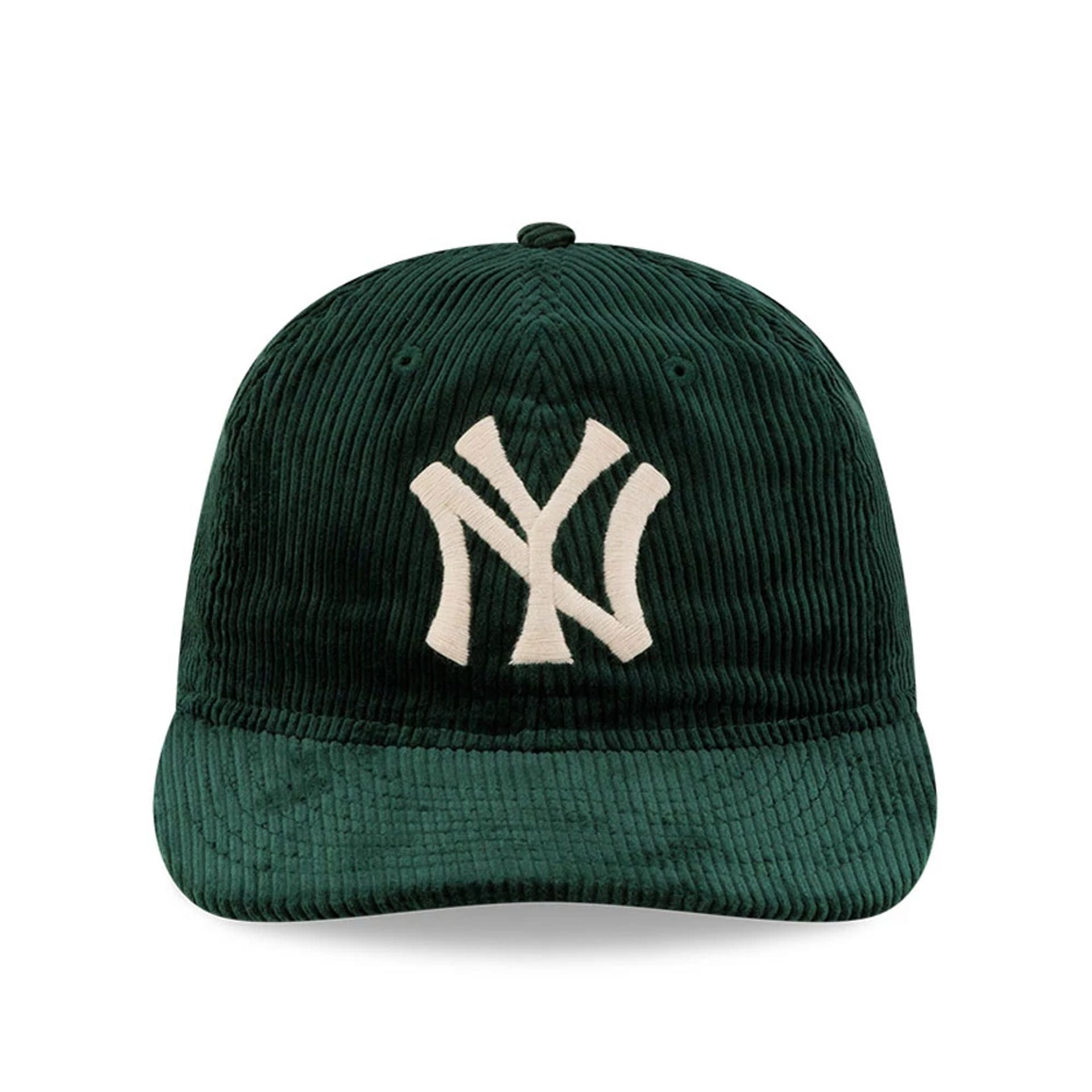Pictured is this Ralph Lauren x MLB New York Yankees Retro Crown 9FIFTY cap in Green. 3