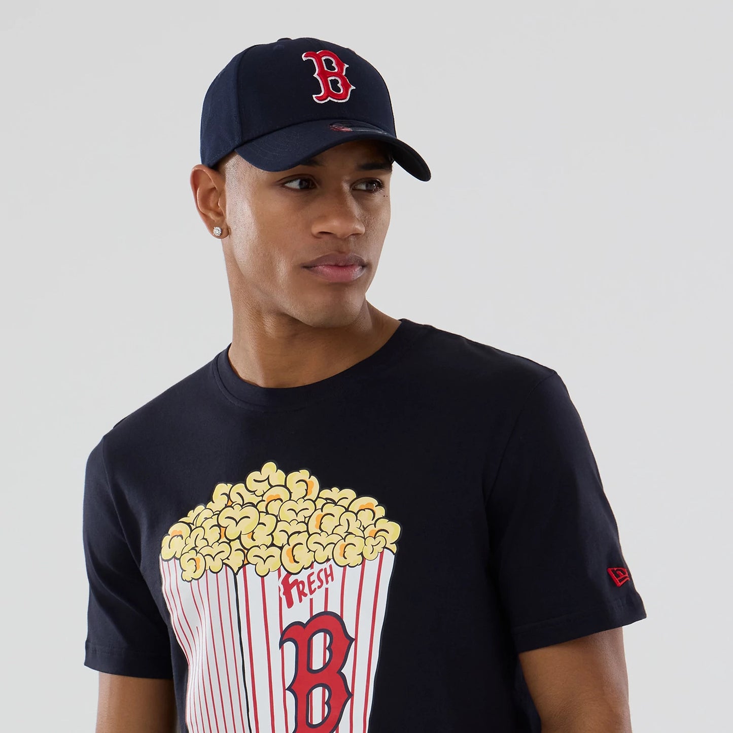 The model is wearing this MLB Popcorn Boston Red Sox T-Shirt in navy. 6