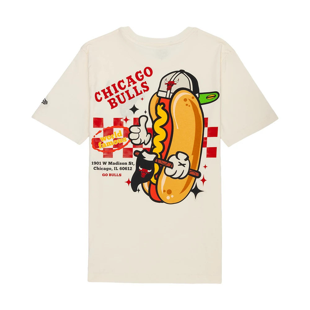New Era Chicago Bulls NBA Hotdog Cream T-Shirt, back view featuring a large graphic of a hotdog with arms, wearing a cap and holding a Chicago Bulls flag, with red lettering and details around the image.
