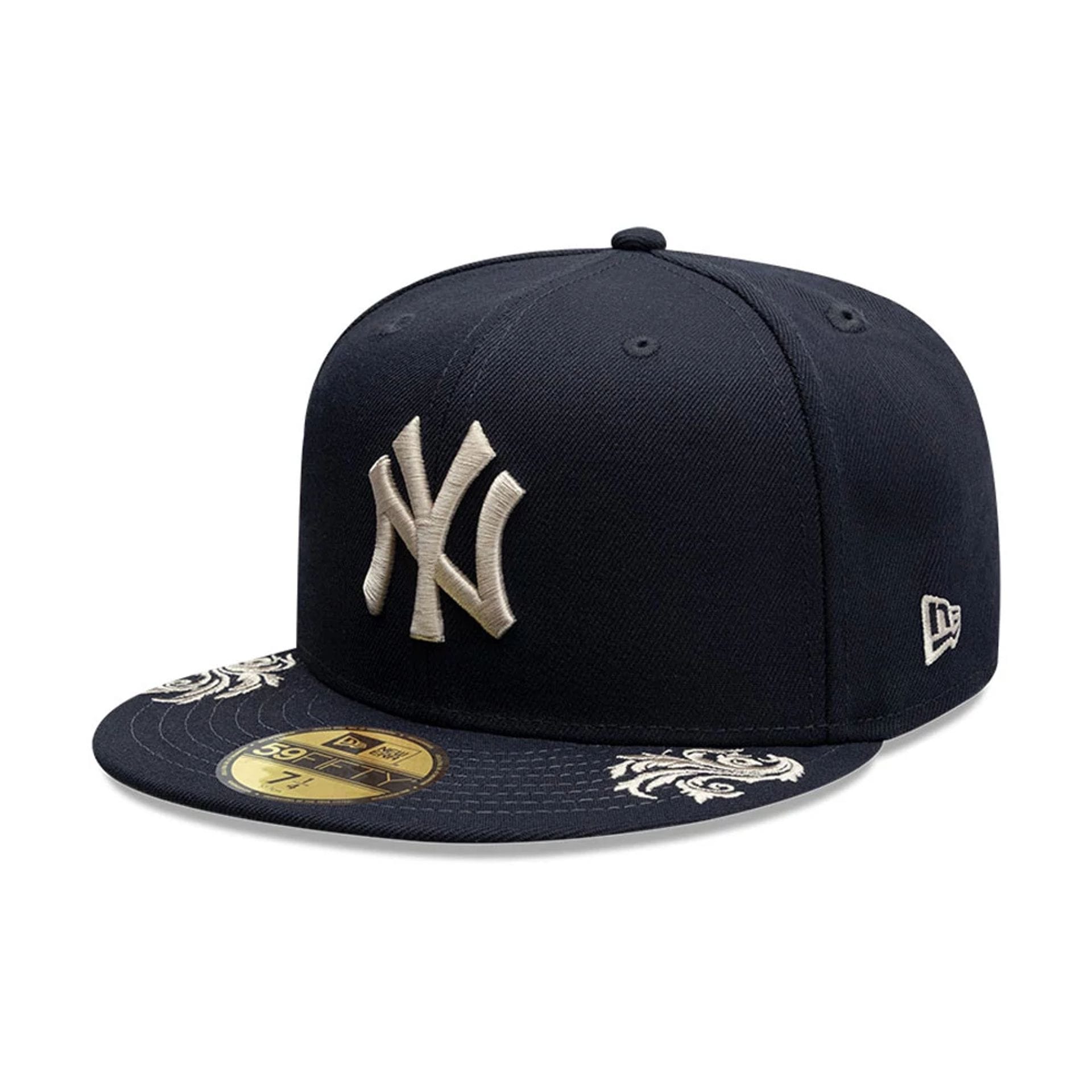MLB Script New York Yankees Navy 59FIFTY Fitted Cap | NEC UK