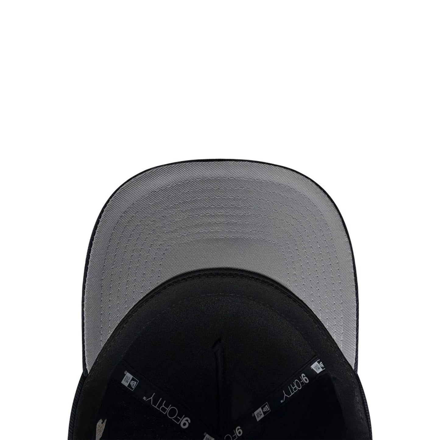 Pictured is this MLB Script New York Yankees 9FORTY M-Crown A-Frame Adjustable cap in navy. 2
