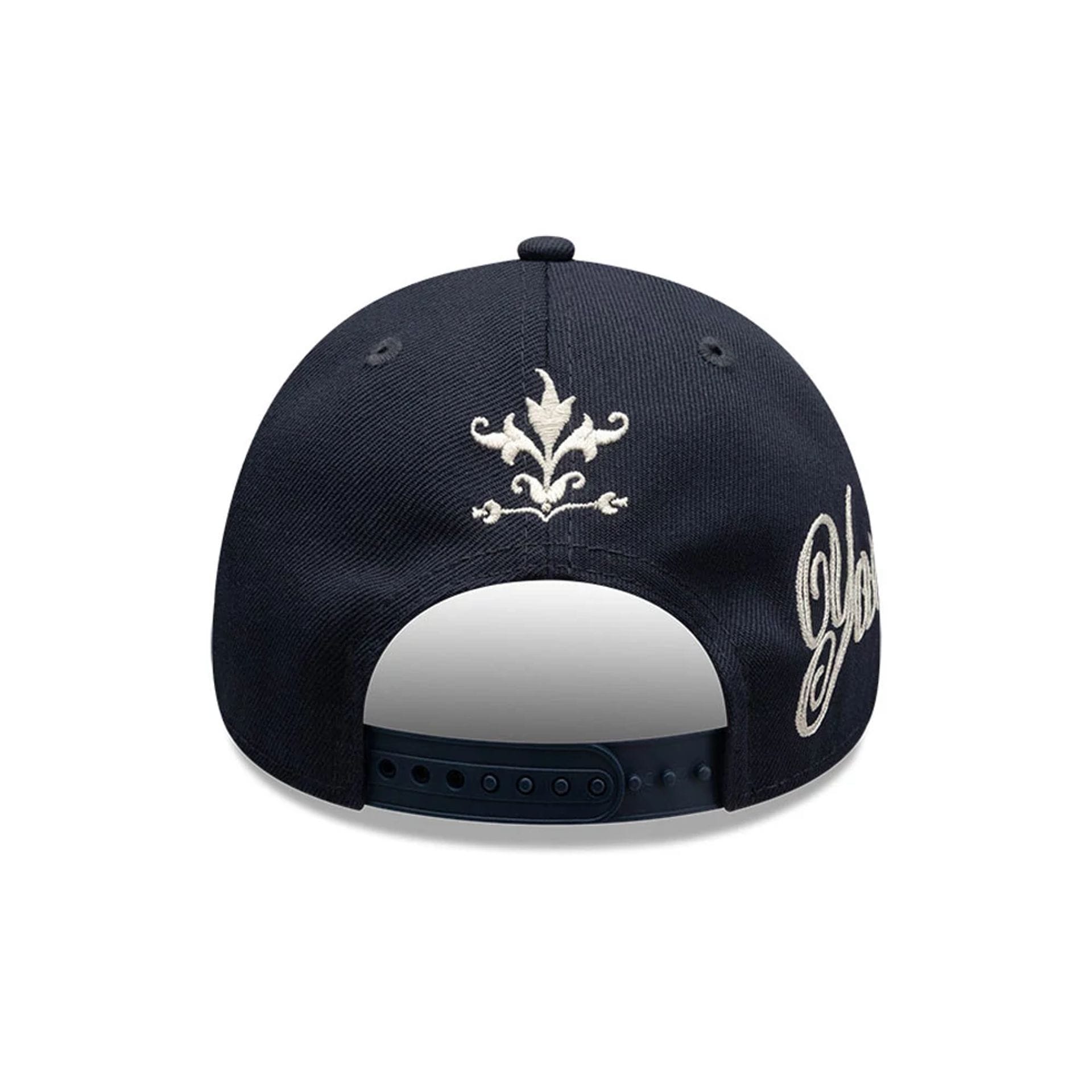 Pictured is this MLB Script New York Yankees 9FORTY M-Crown A-Frame Adjustable cap in navy. 3