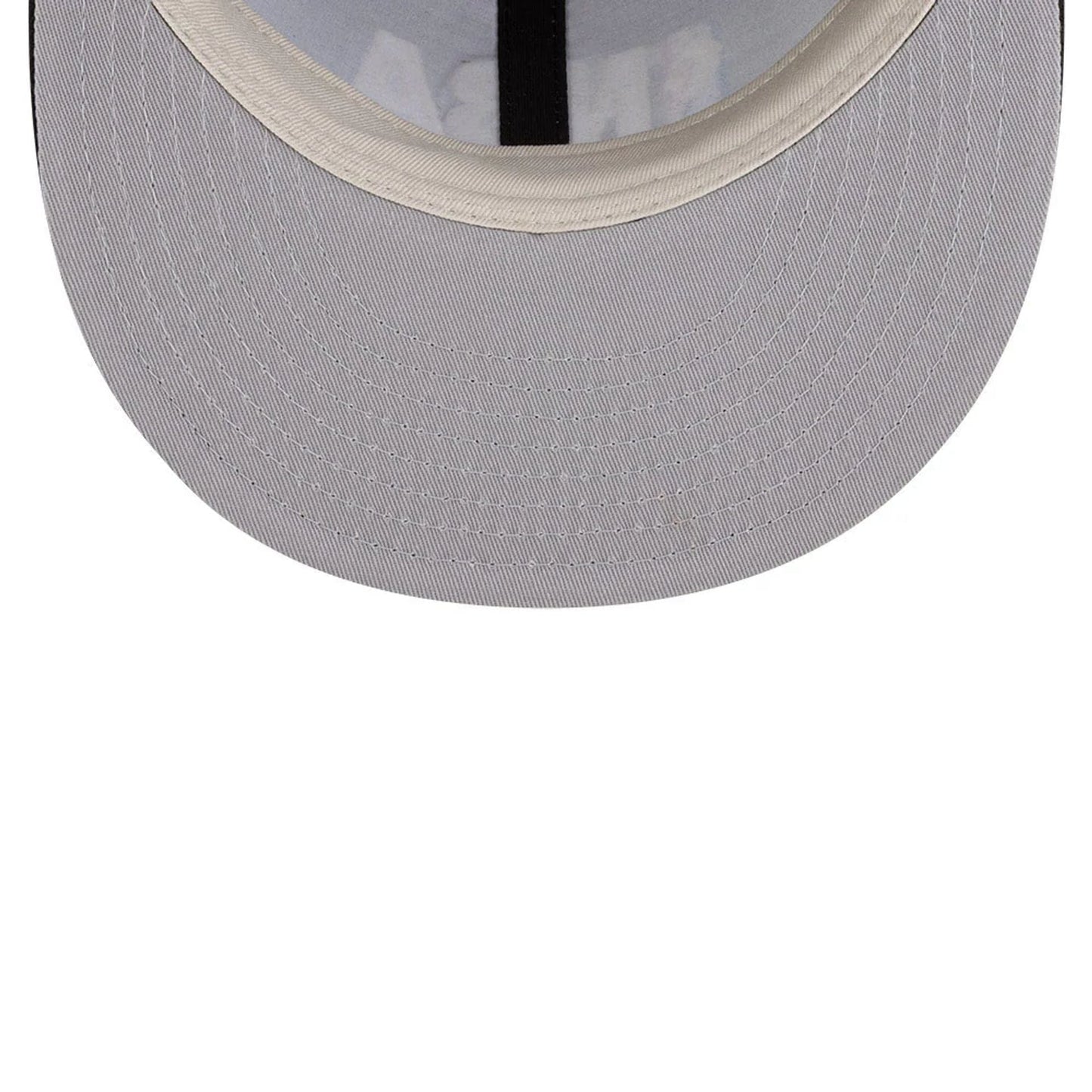 This is a FOG x NBA Logo Black Retro Crown 9FIFTY Adjustable Cap 2