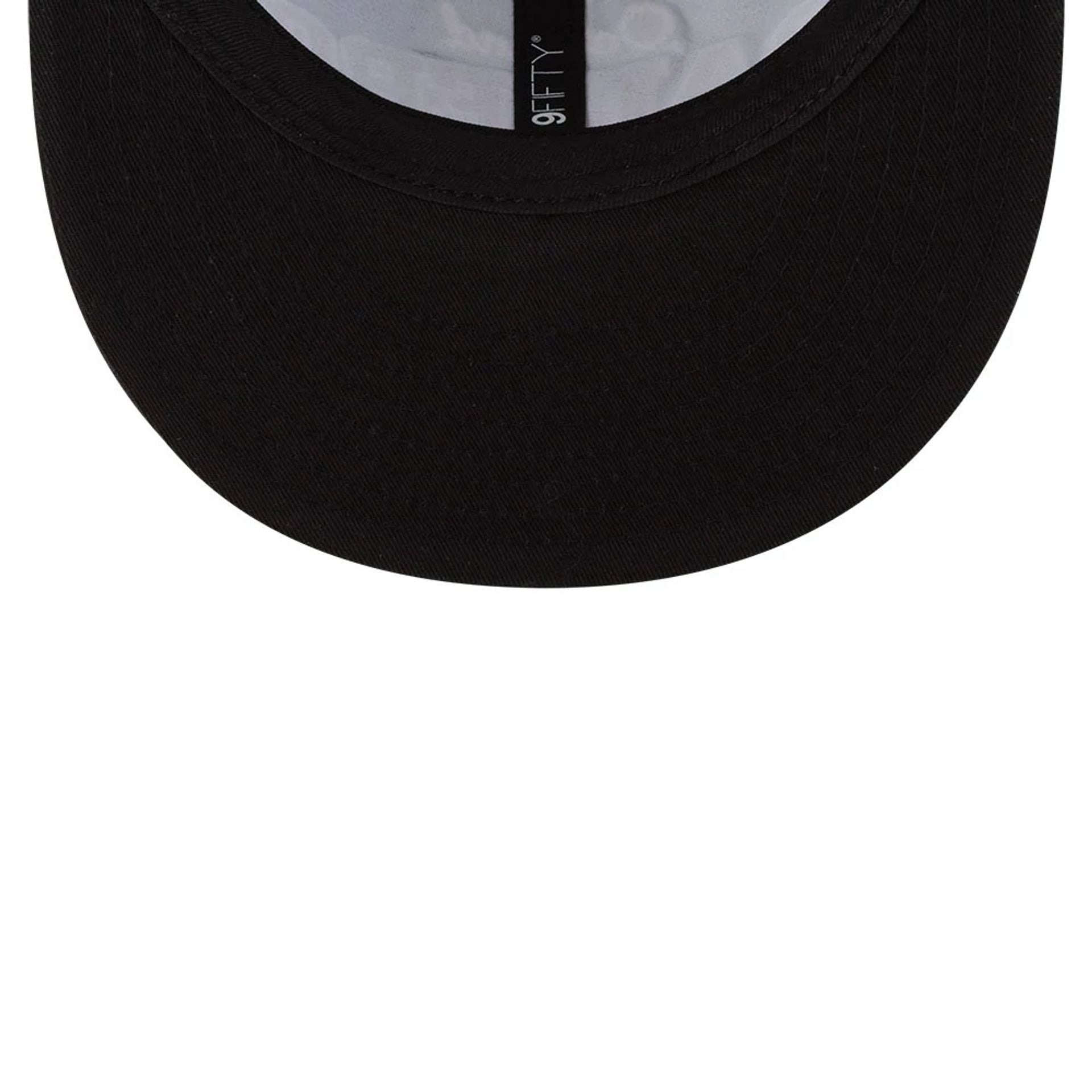 This is a Las Vegas Raiders NFL Historic Grey Retro Crown 9FIFTY Snapback Adjustable Cap 6