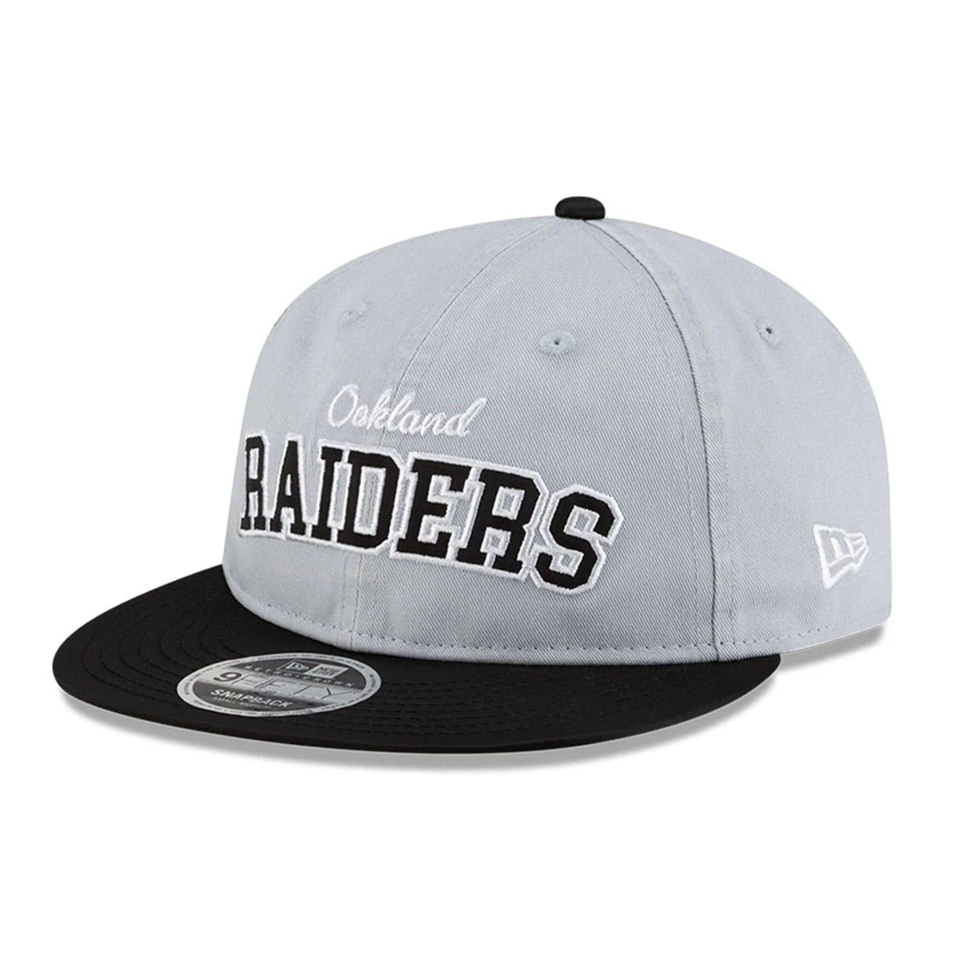 This is a Las Vegas Raiders NFL Historic Grey Retro Crown 9FIFTY Snapback Adjustable Cap 3