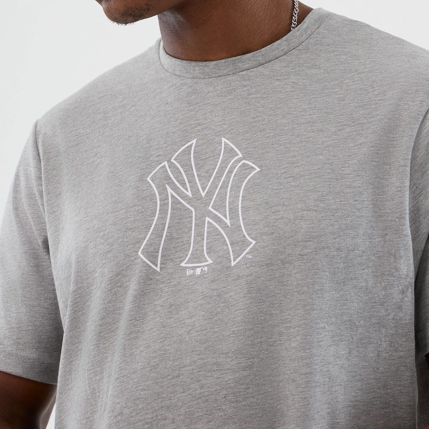 The Male model is wearing New York Yankees MLB Back To School Grey T-Shirt 3