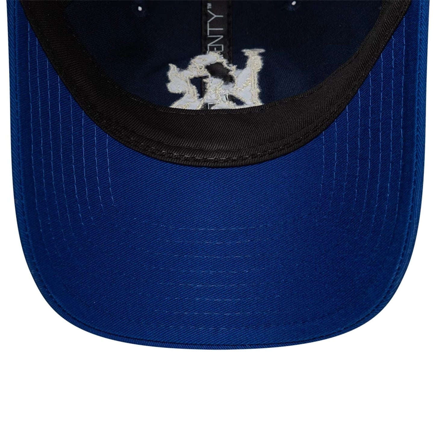 This is a Chelsea FC Lion Crest College Navy 9TWENTY Adjustable Cap 7