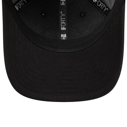 This is a Liverpool FC Ripstop Black 9FORTY M-Crown Adjustable Cap 5