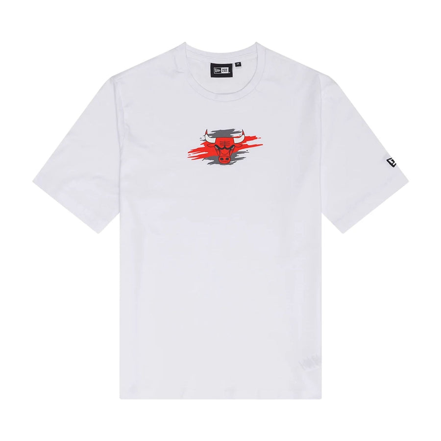 The Male model is wearing Chicago Bulls NBA Paint Graphic White T-Shirt 1