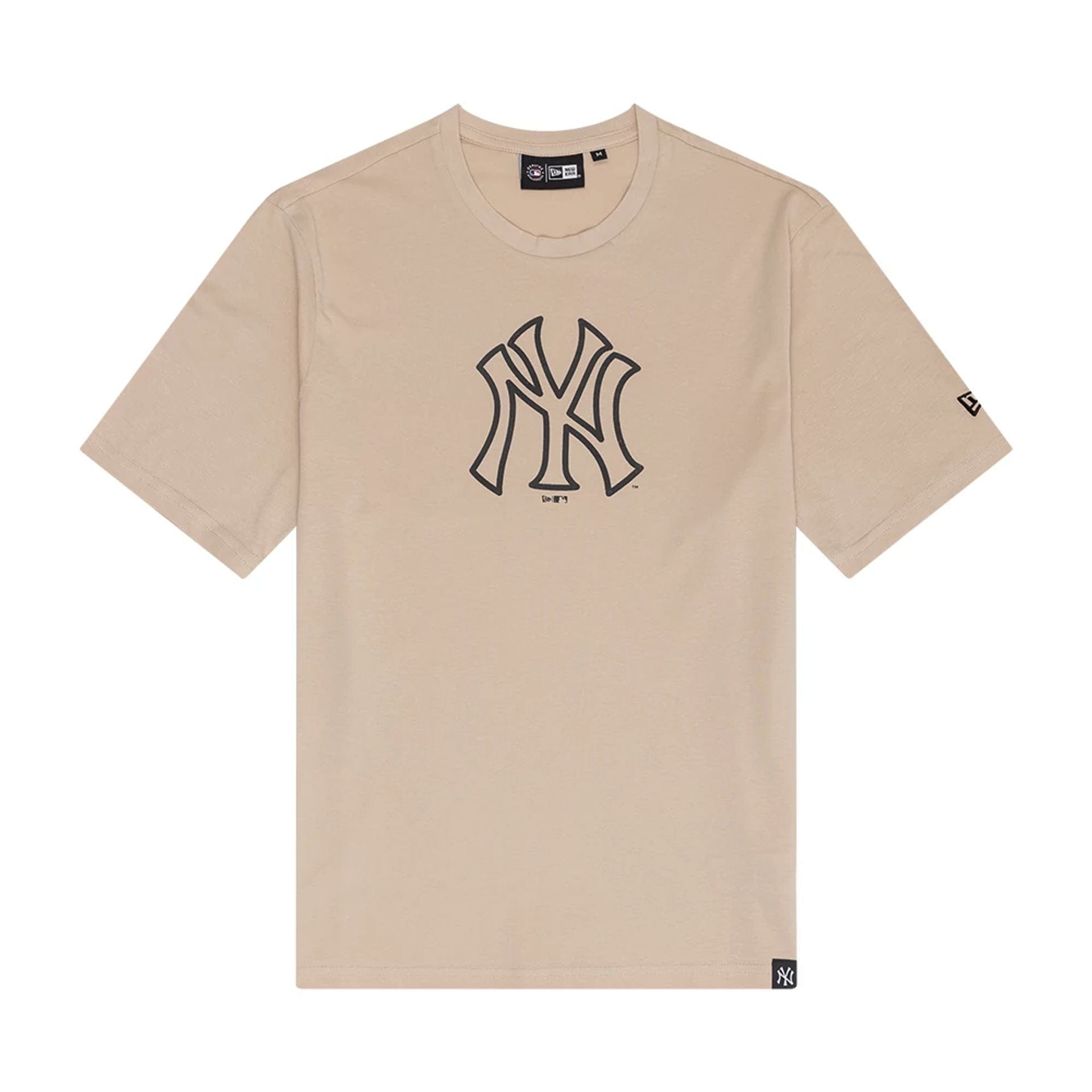 The Male model is wearing New York Yankees MLB Large Logo Graphic Light Beige T-Shirt 1