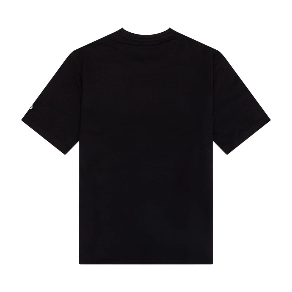 The Male model is wearing Chicago Bulls NBA Outline Graphic Black T-Shirt 2