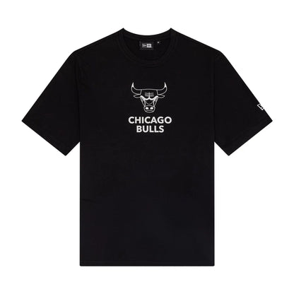 The Male model is wearing Chicago Bulls NBA Outline Graphic Black T-Shirt 1