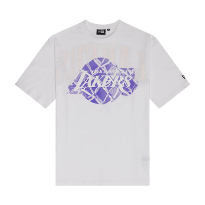 The Male model is wearing LA Lakers NBA Arch Graphic White Oversized T-Shirt 1