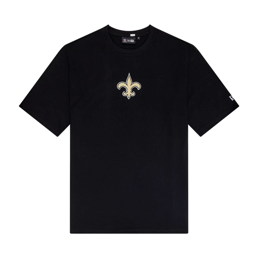 The Male model is wearing New Orleans Saints NFL Arch Graphic Black Oversized T-Shirt 1