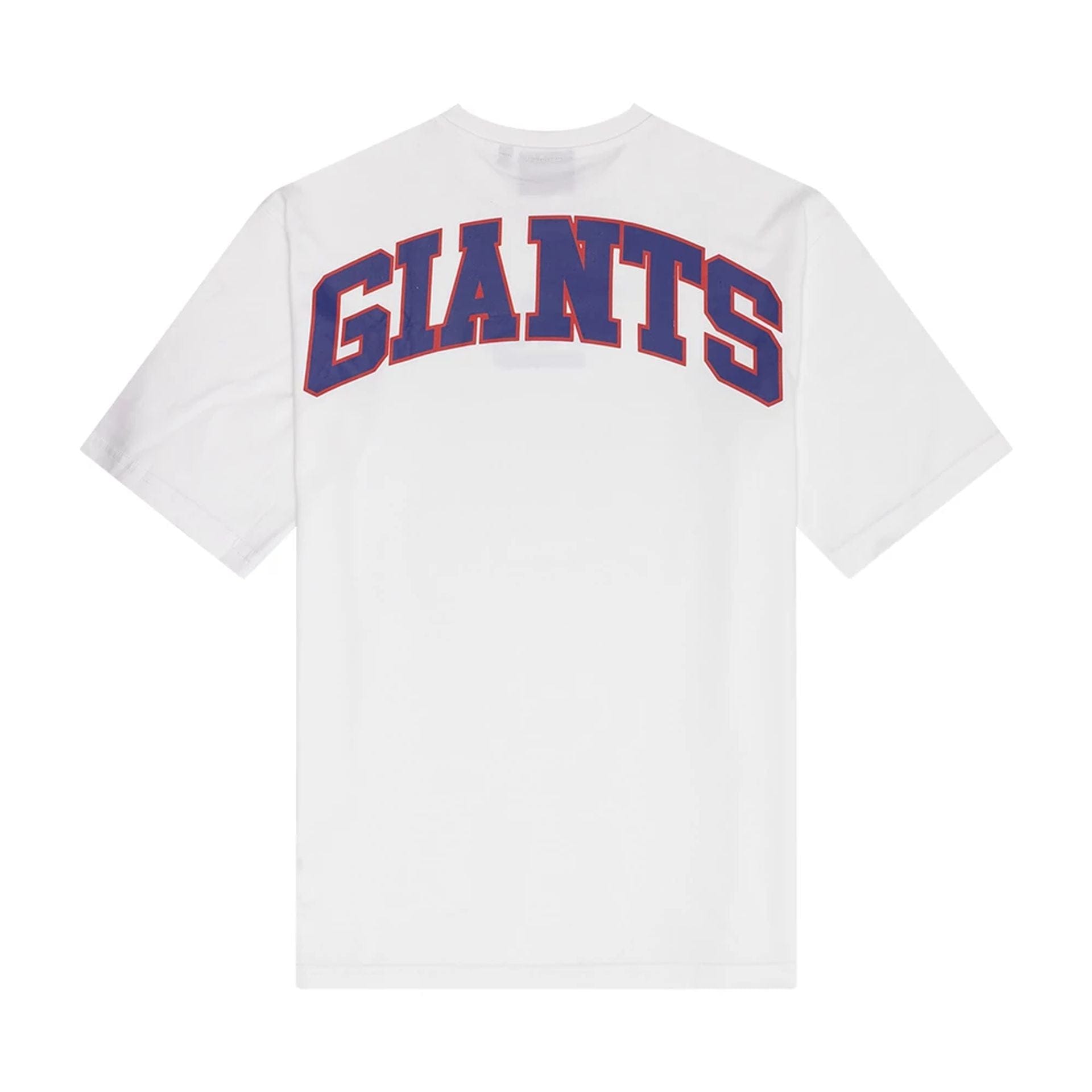 The Male model is wearing New York Giants NFL Arch Graphic White Oversized T-Shirt 2