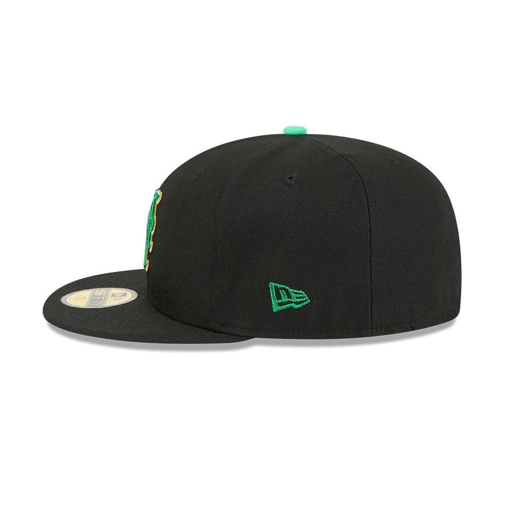 Pictured is this MLB Saint Patrick's Day New York Mets 59FIFTY Fitted cap in black. 5