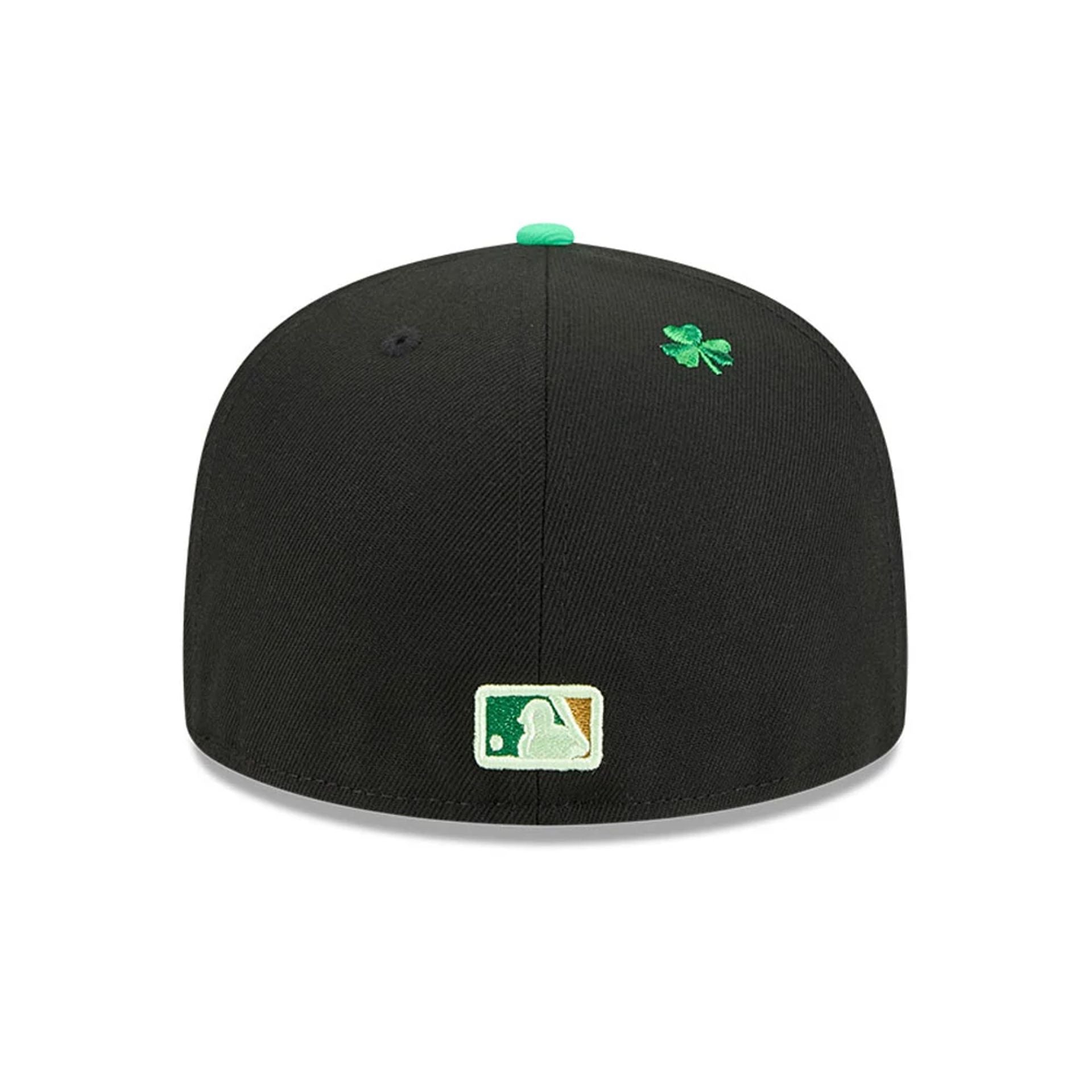 Pictured is this MLB Saint Patrick's Day New York Mets 59FIFTY Fitted cap in black. 6