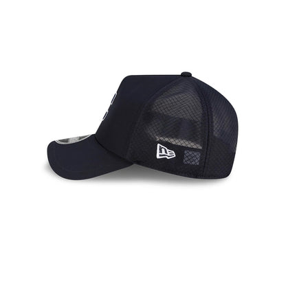 Pictured is this MLB Batting Practice 2026 Cleveland Guardians 9FORTY Apex cap in navy. 5