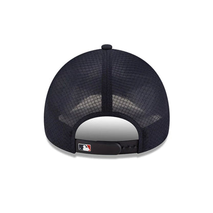 Pictured is this MLB Batting Practice 2026 Cleveland Guardians 9FORTY Apex cap in navy. 4