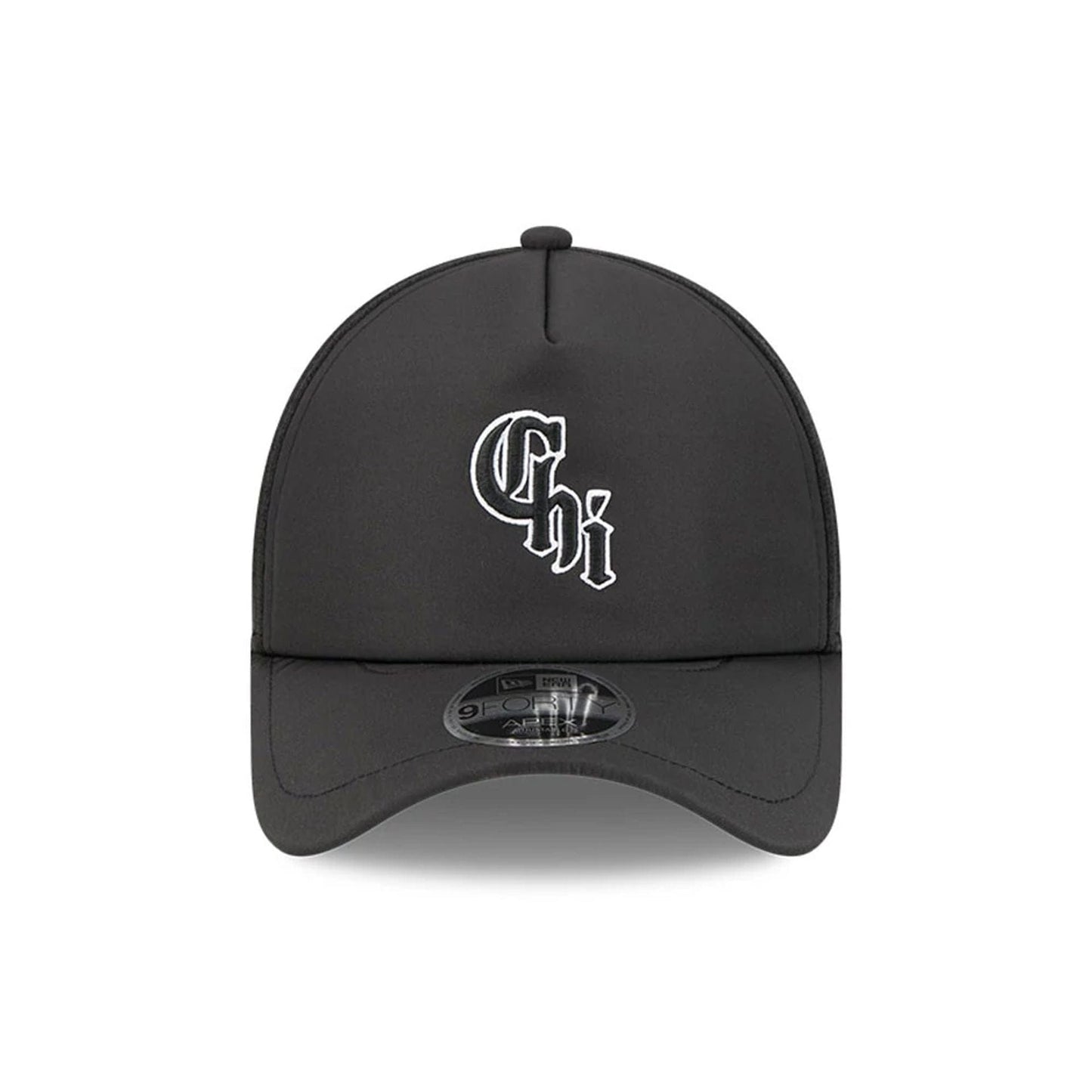 Pictured is this MLB Batting Practice 2026 Chicago White Sox 9FORTY Apex cap in black. 2