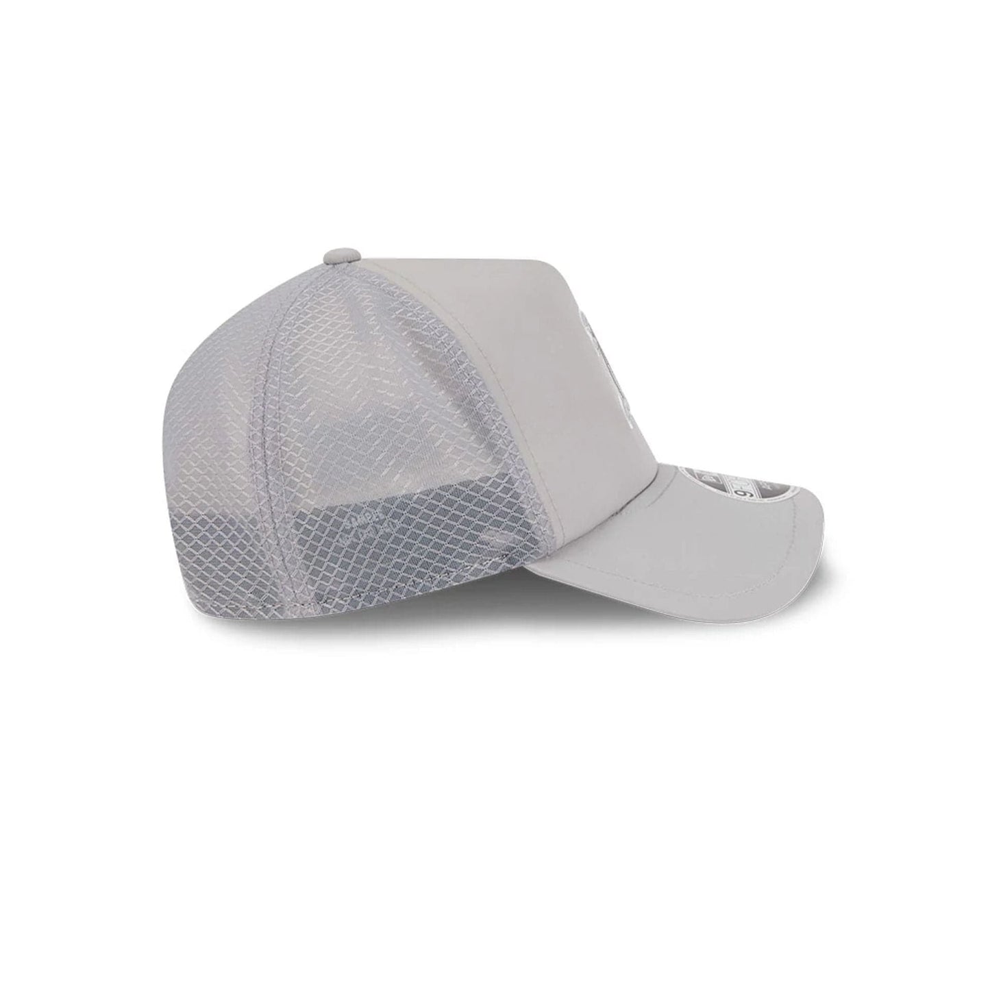 Pictured is this MLB Batting Practice 2026 Athletics 9FORTY Apex cap in grey. 6