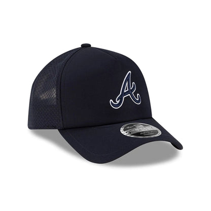 Pictured is this MLB Batting Practice 2026 Atlanta Braves 9FORTY Apex cap in navy. 3