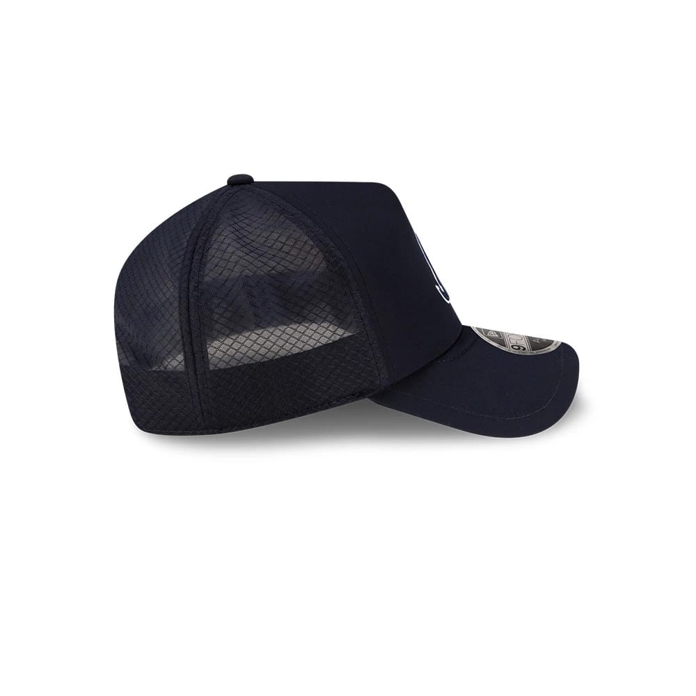 Pictured is this MLB Batting Practice 2026 Atlanta Braves 9FORTY Apex cap in navy. 6