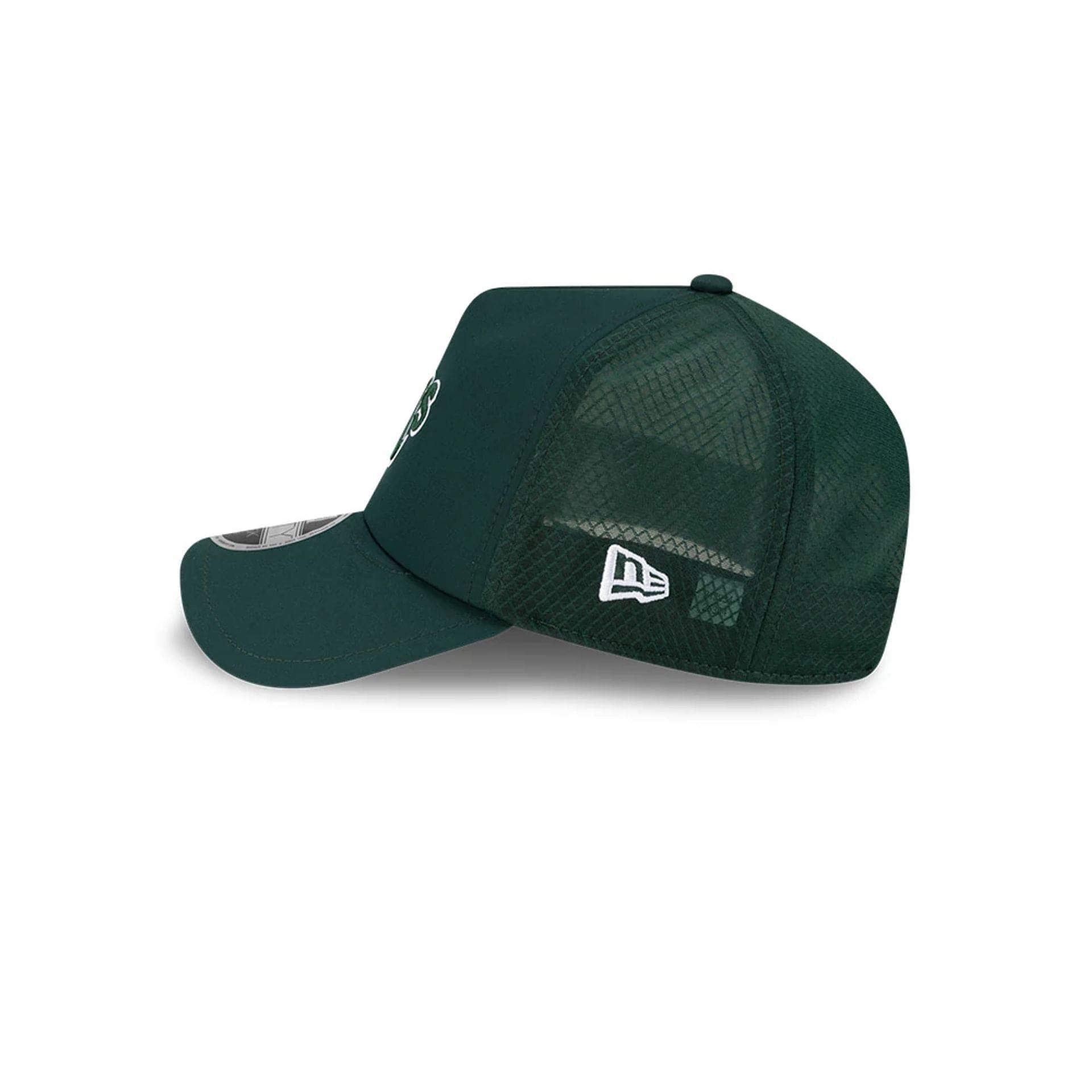 Pictured is this MLB Batting Practice 2026 Athletics 9FORTY Apex cap in dark green. 5