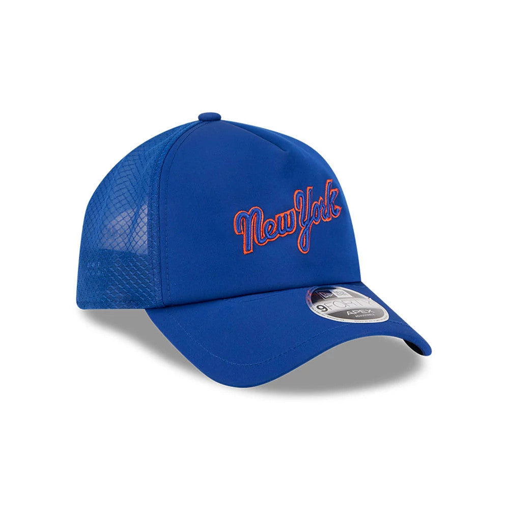 Pictured is this MLB Batting Practice 2026 New York Mets 9FORTY Apex cap in Blue. 3