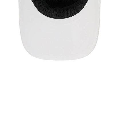 Pictured is this MLB Batting Practice 2026 Chicago White Sox 9FORTY Apex cap in white. 7