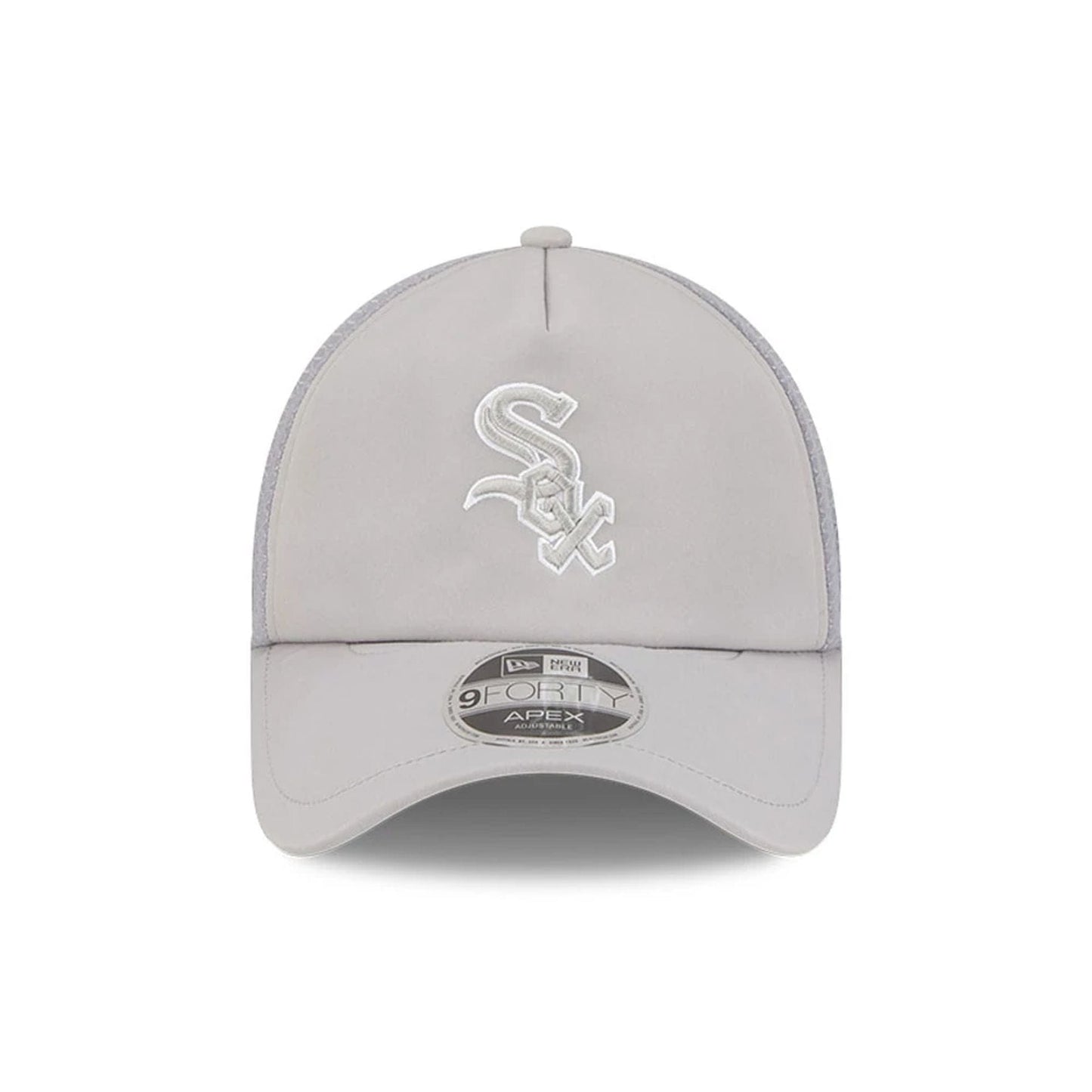 Pictured is this MLB Batting Practice 2026 Chicago White Sox 9FORTY Apex cap in grey. 2
